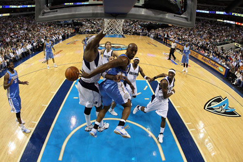 凭借快速的 凭借快速的